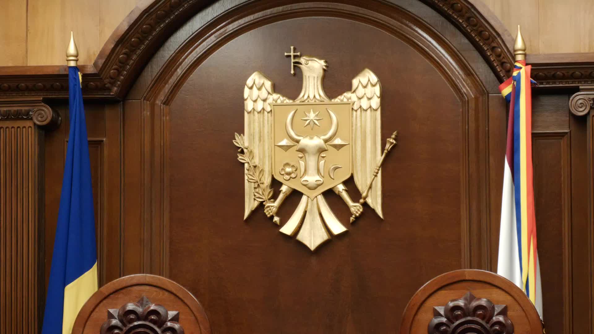 Ședința Curții Constituționale de examinare a sesizării nr. 100g/2025 privind excepția de neconstituționalitate a prevederilor articolului 7 alin. (6) din Legea nr. 289 din 22 iulie 2004