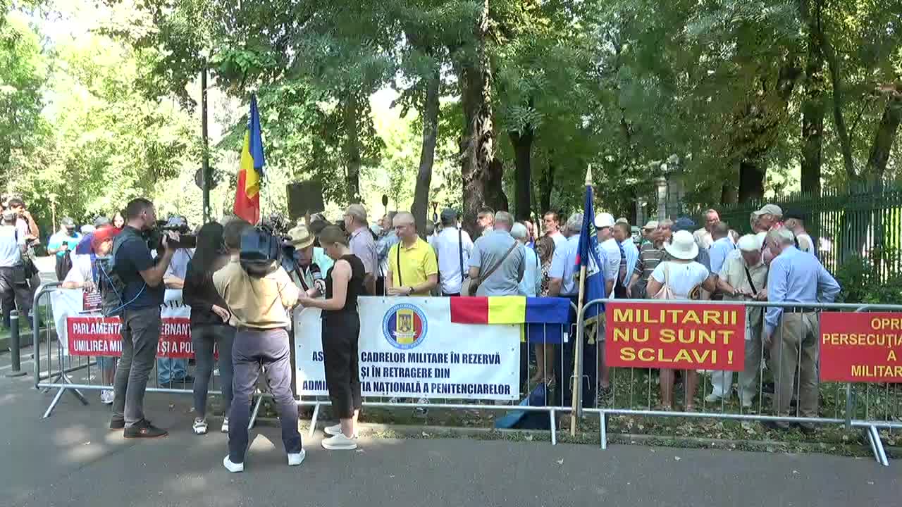 Protest organizat de polițiști, militarii și polițiștii de penitenciare