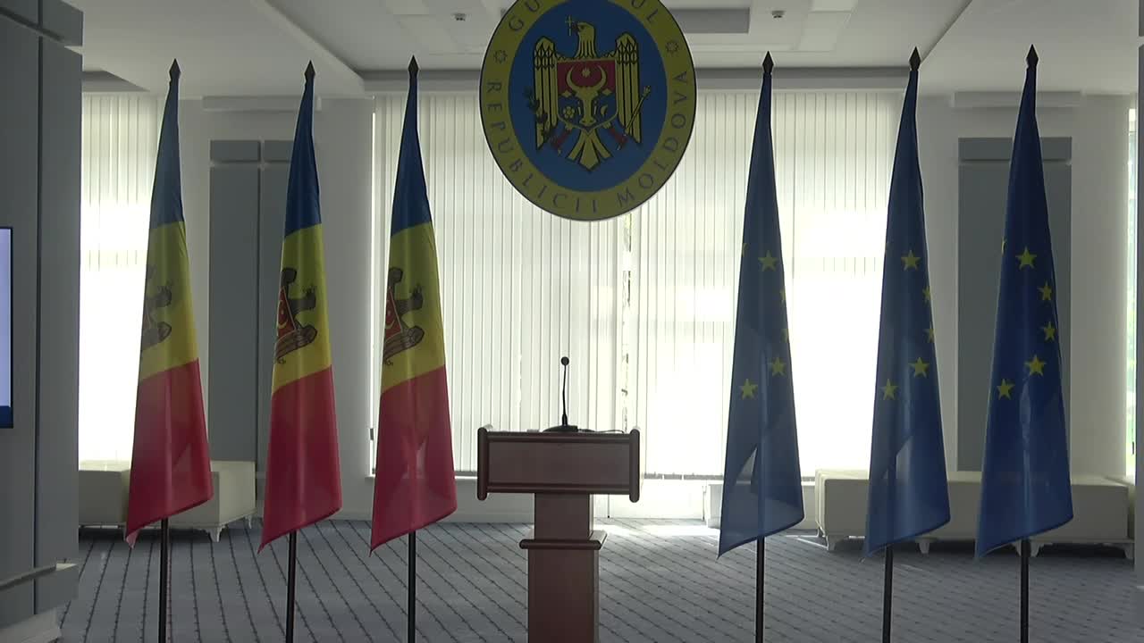 Conferință de presă susținută de ministrul Educației și Cercetării al Republicii Moldova, Dan Perciun, privind lansarea campaniei naționale de informare cu privire la desfășurarea alegerilor în instituțiile de învățământ pentru Consiliile școlare ale elevilor