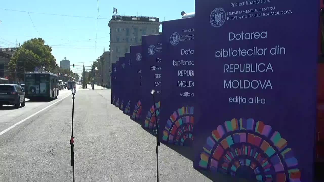 Ceremonia de donare a unui lot de 80000 de cărți în limba română către Biblioteca Națională a Republicii Moldova